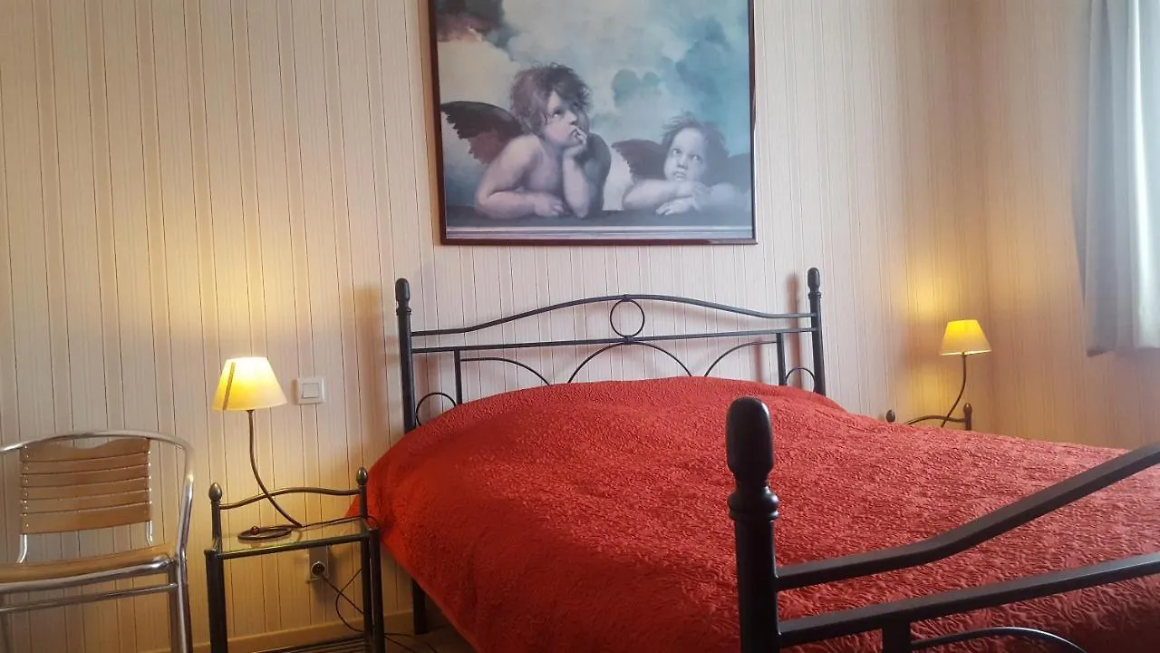 Holiday home Gites Clos St Ange Vilde-Guingalan
